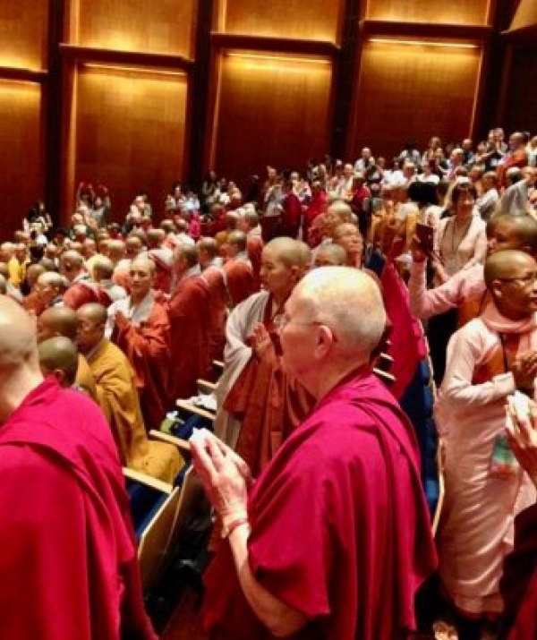 Văn học Phật giáo - Phật tử và vấn đề xã hội